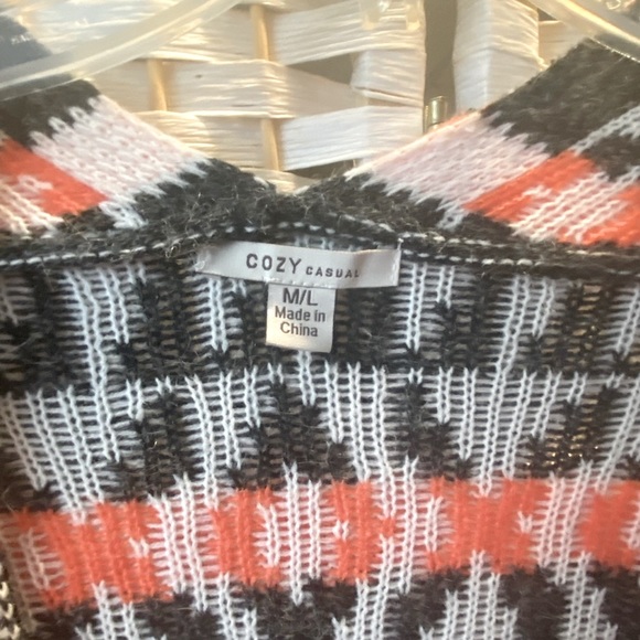 Beautiful Coral/Grey/White Long Sleeve Sweater by Cozy Casual M/L - Picture 2 of 6